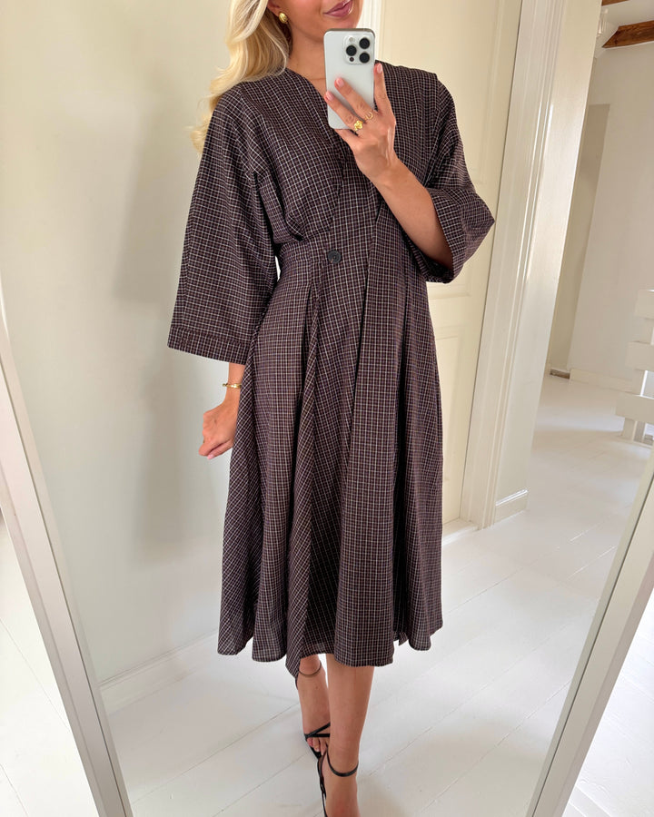 Love&Divine kjole 1602-1 brown check