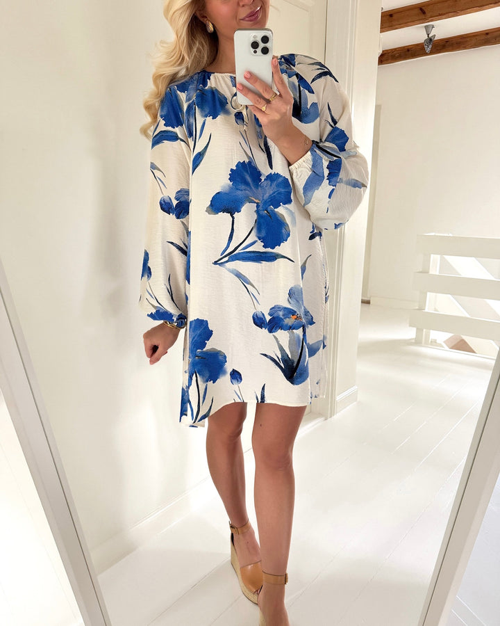 Only kjole hyaci ls string bright white/big blue