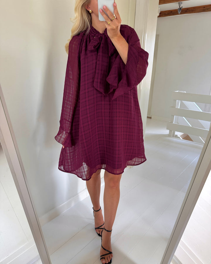 Y.A.S kjole liana ls tie neck s. fig