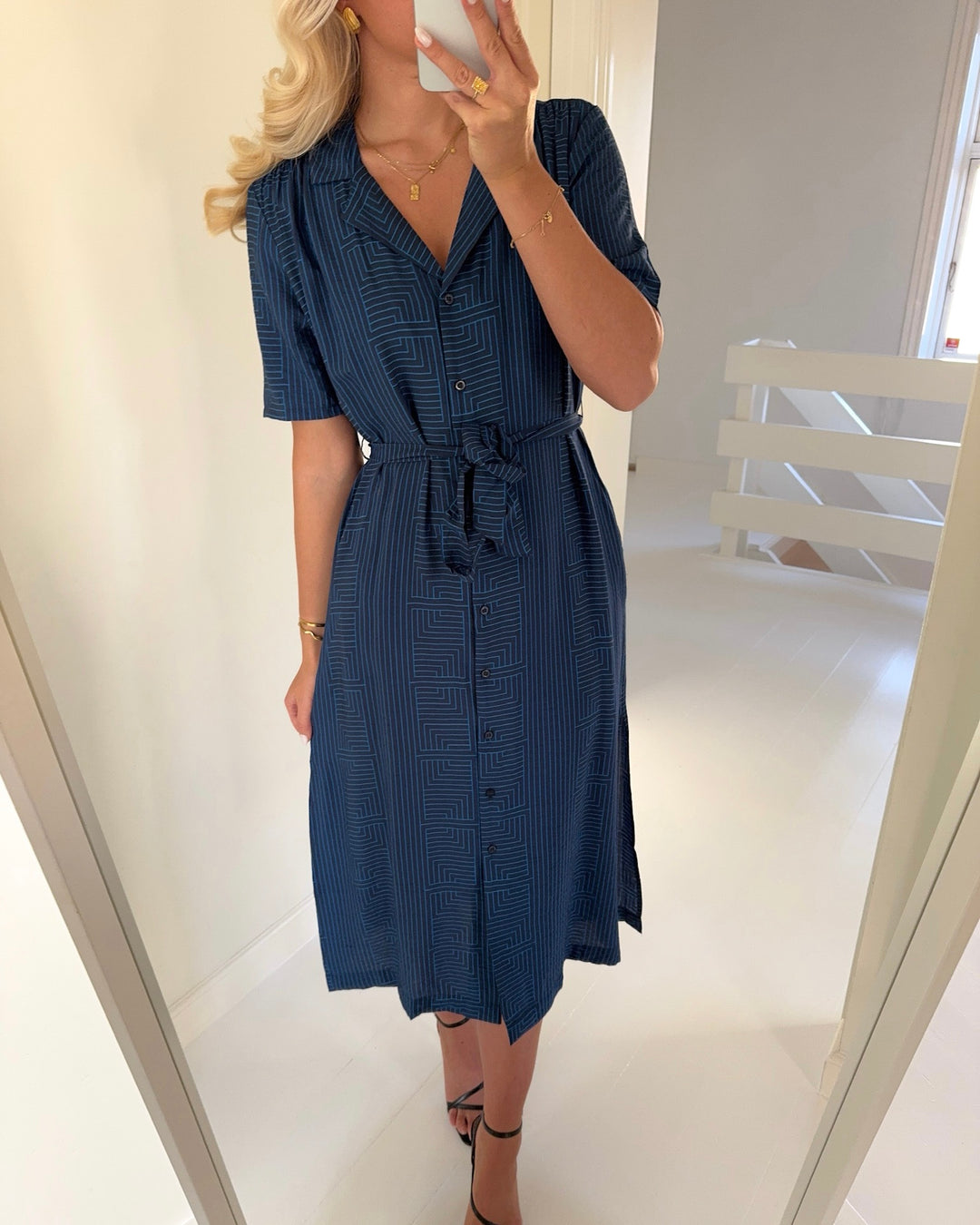 JDY skjortekjole barbara 2/4 midi black iris/skydiver lines