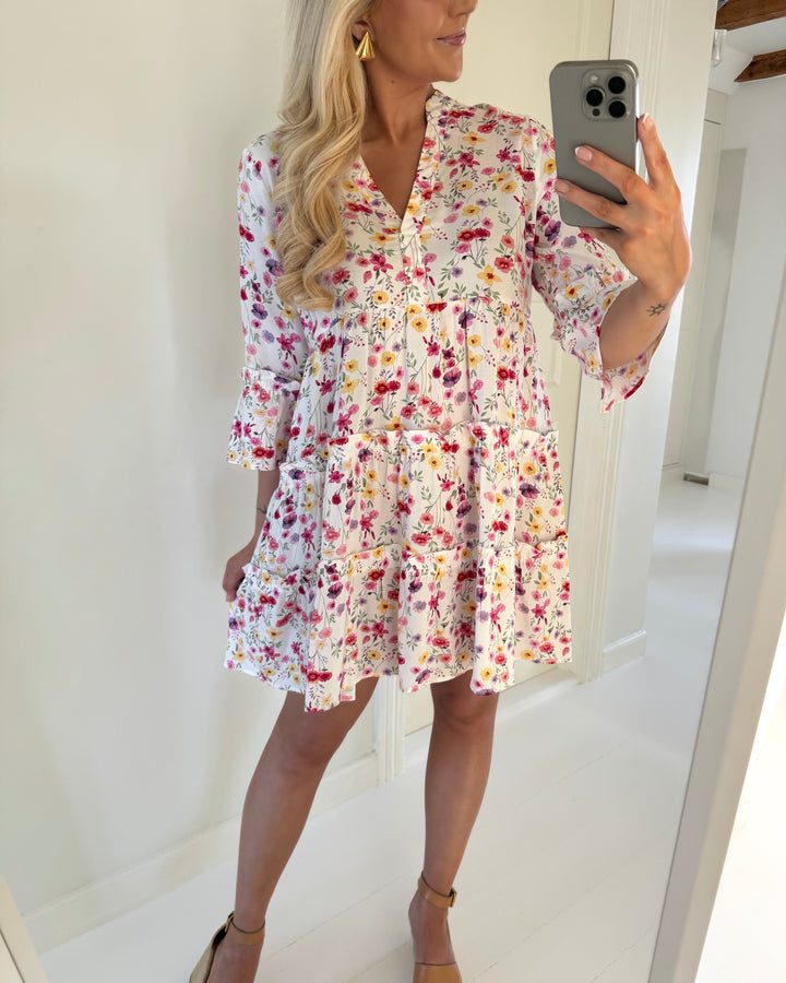 Vero Moda kjole easy joy 3/4 short cloud dancer lisa