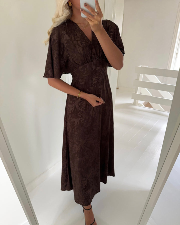 Sister's Point kjole gisela-dr23 brown flower - FORUDBESTILLING LEV. UGE 45