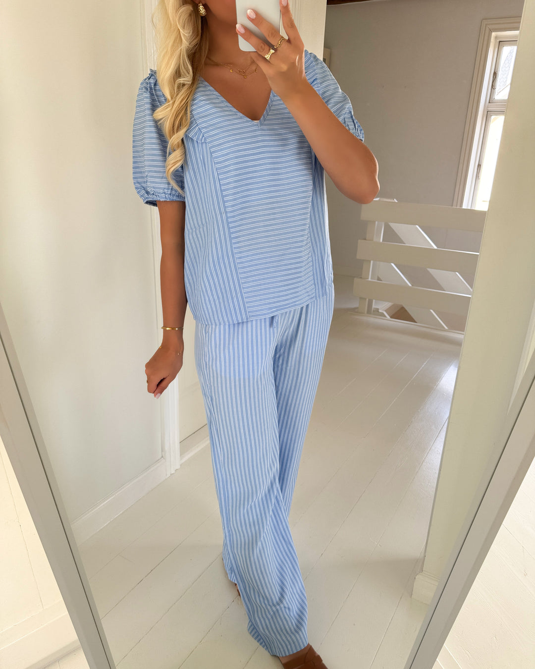 Sister’s Point top enina-ss blue stripe