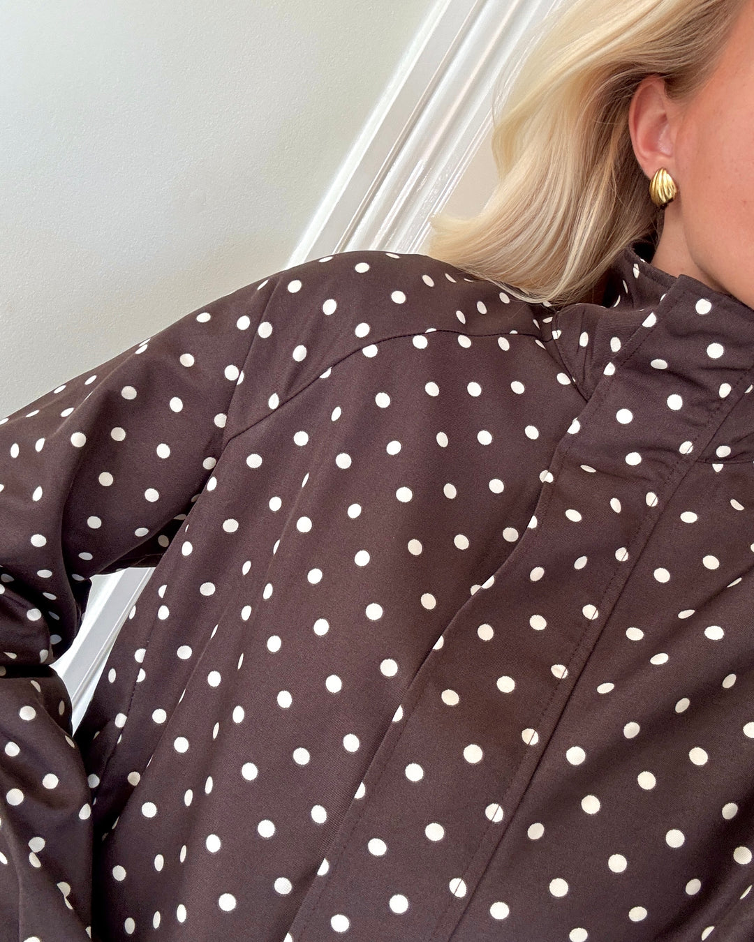Vero Moda jakke kayla high neck chocolate brown birch dots