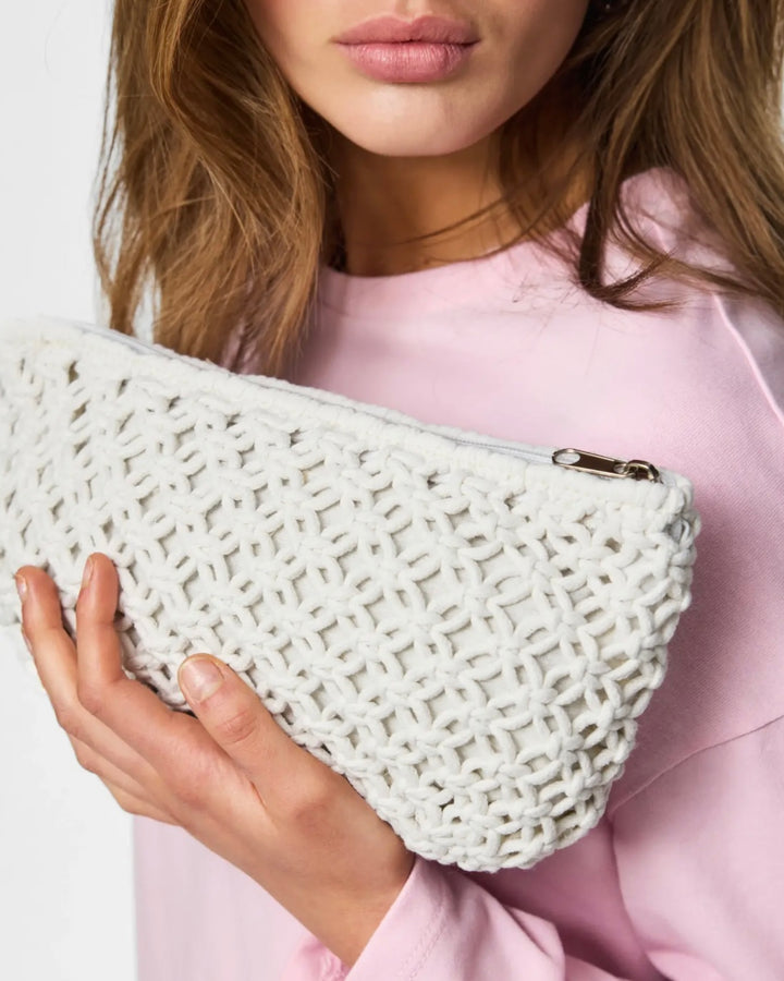 Pieces clutch ganna crochet cloud dancer