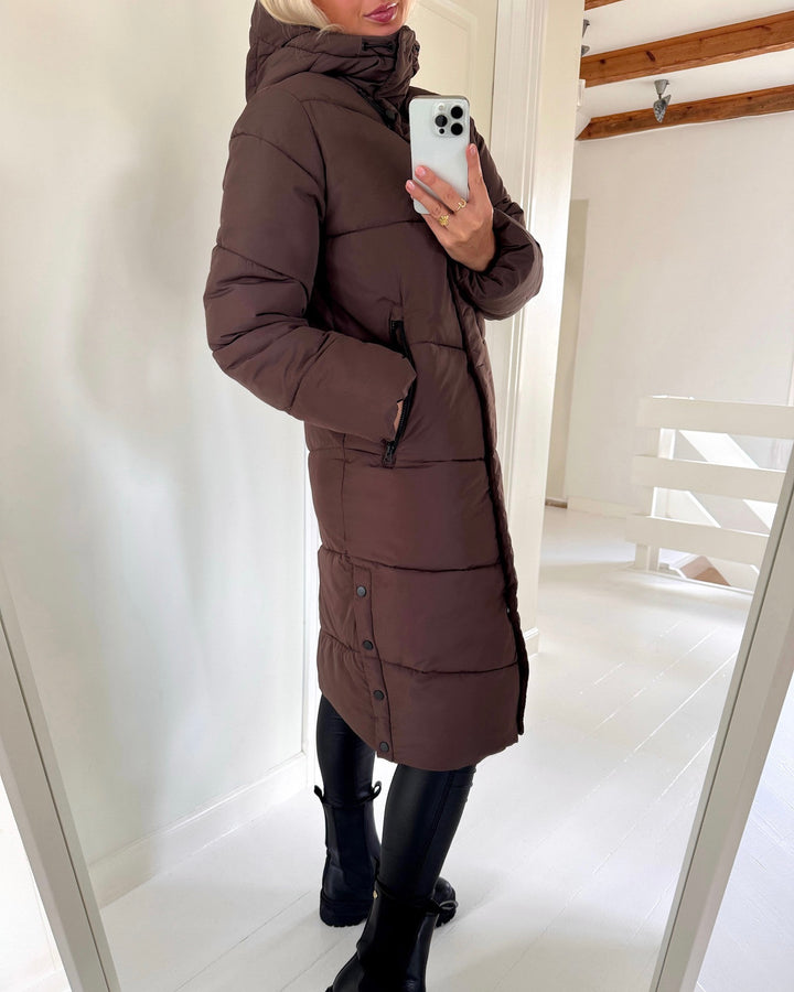 Only vinterjakke maggi long puffer chocolate brown
