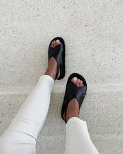 Summertime sandal black