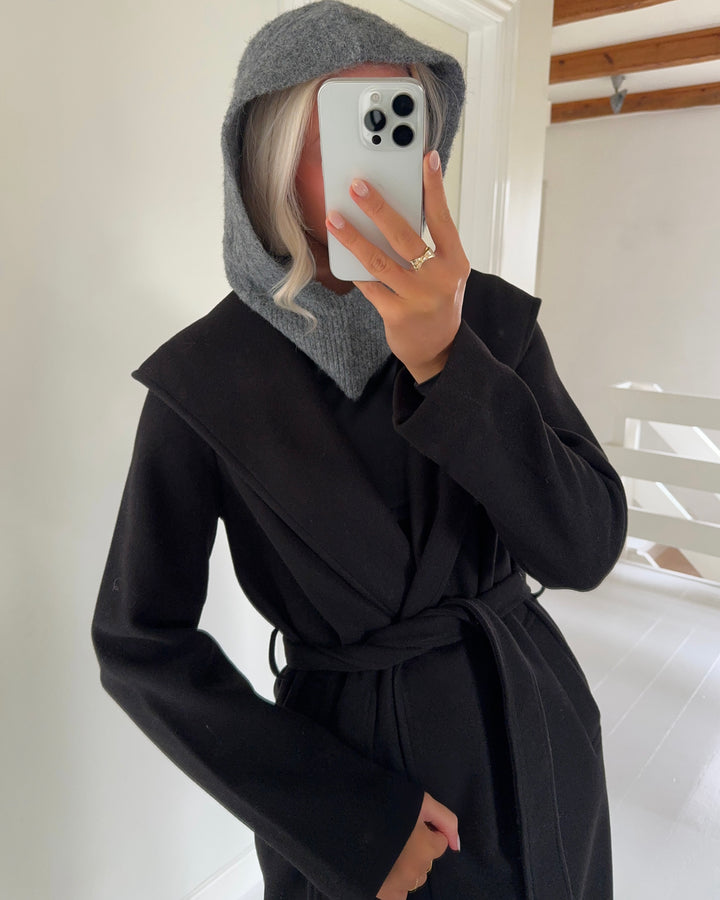 Vero Moda balaclava sia cable dark grey melange