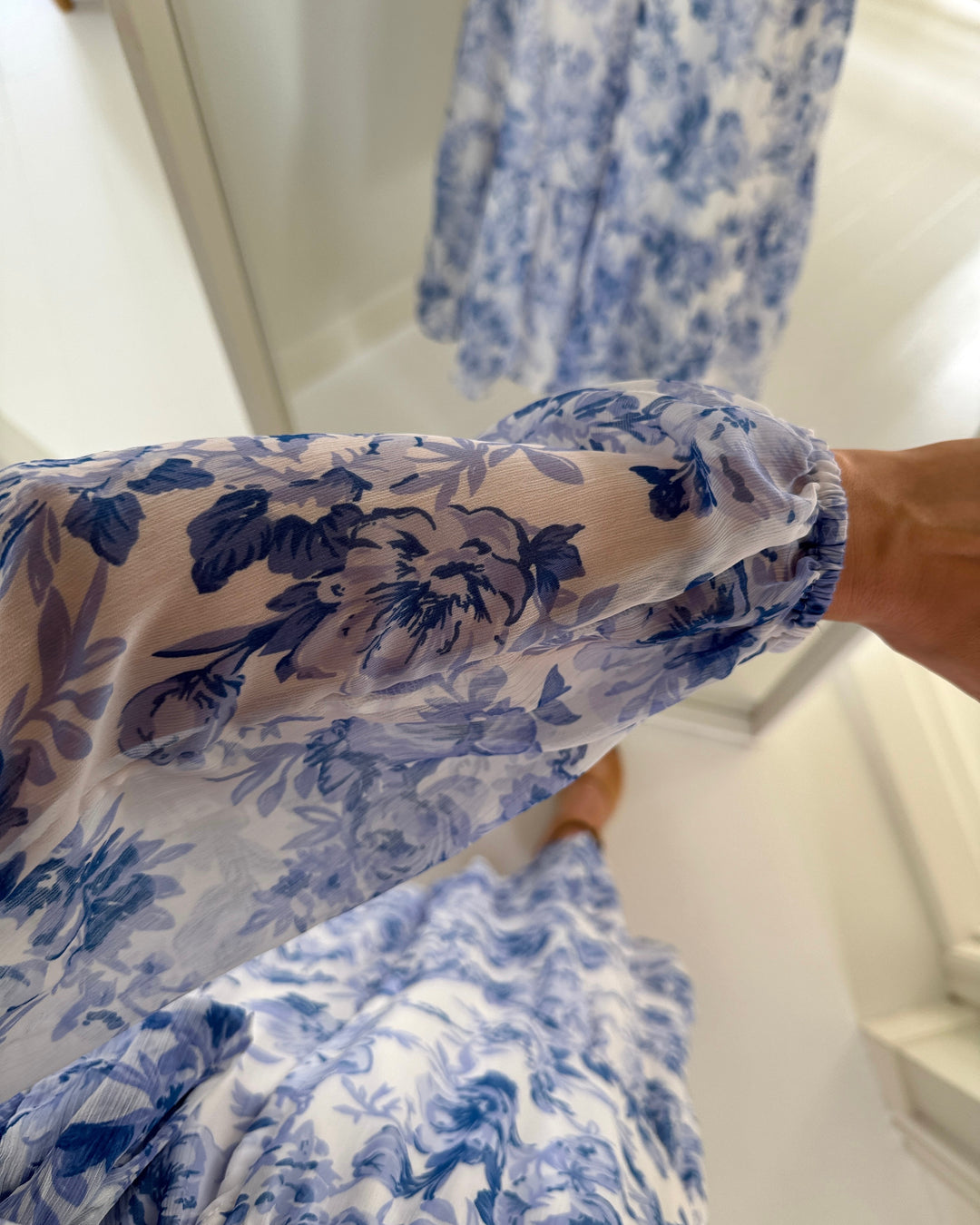 Only kjole miriam ls wrap midi bel air blue/porcelain flowers