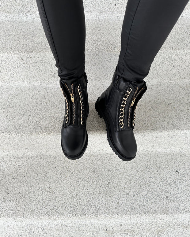 Vilma chain 22 black/gold