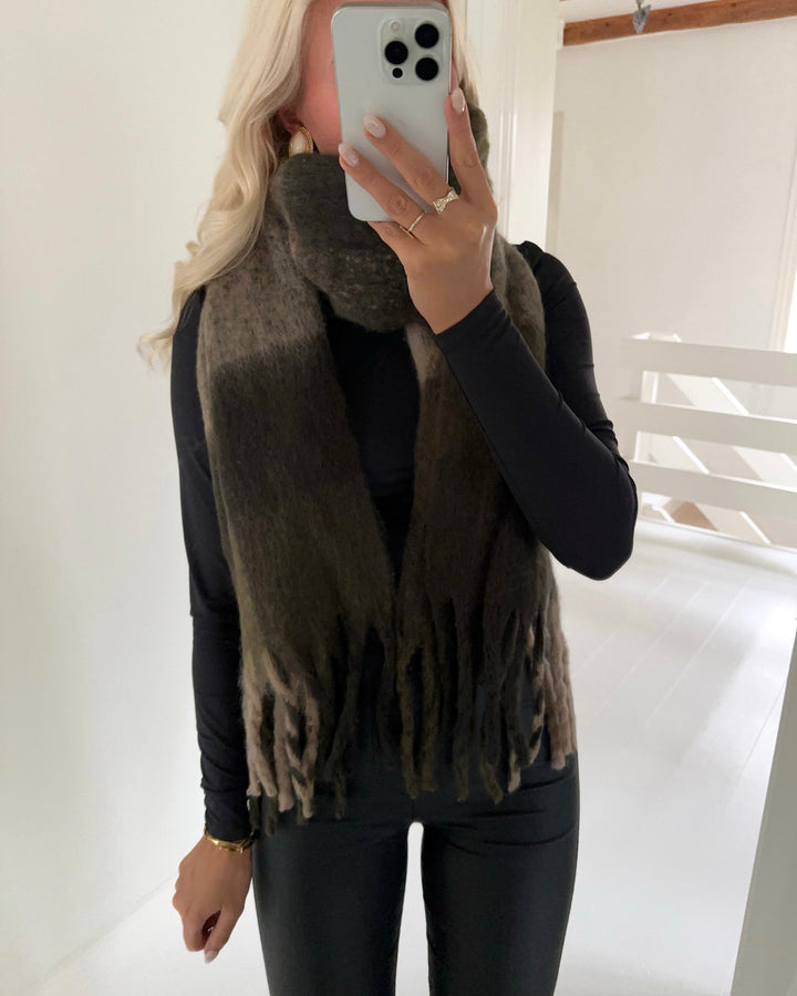 Vero Moda halstørklæde ivy league ivy green/peat/silver mink/birch