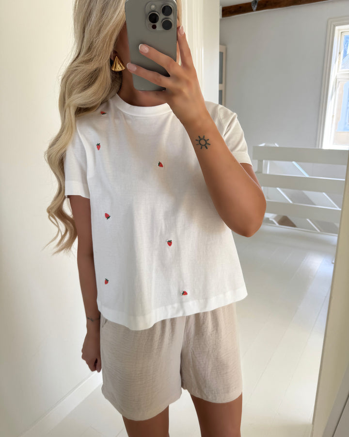 Vero Moda t-shirt solvei mette ss snow white/strawberry