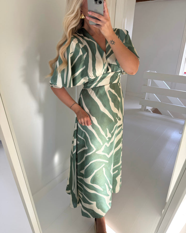 Sister's Point kjole gisela-dr27 green graphic