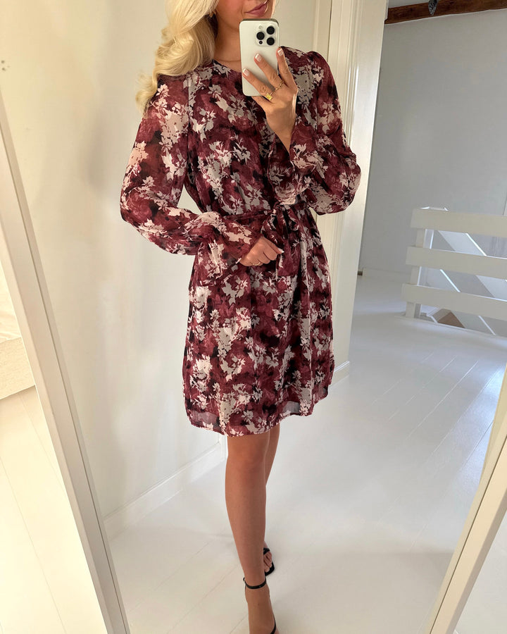 Sister's Point kjole noki-dr34 bordeaux flower