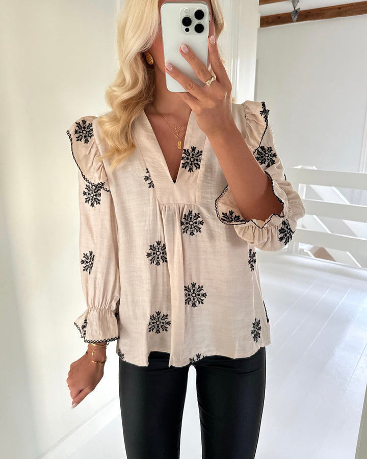 Love&Divine bluse love1347 bamboo/black flower