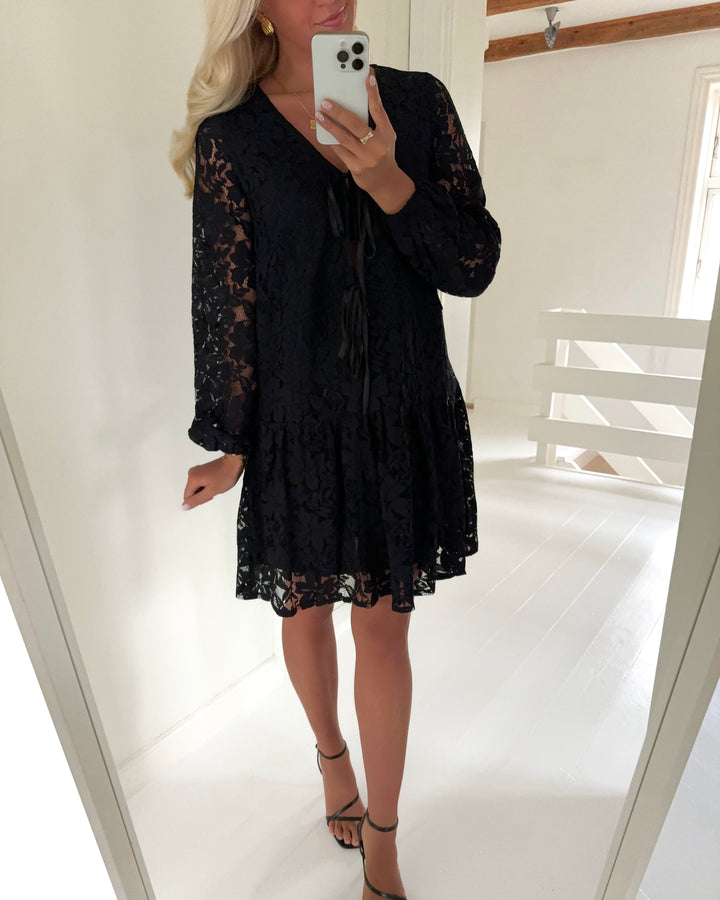 Sister's Point kjole gizette-dr black