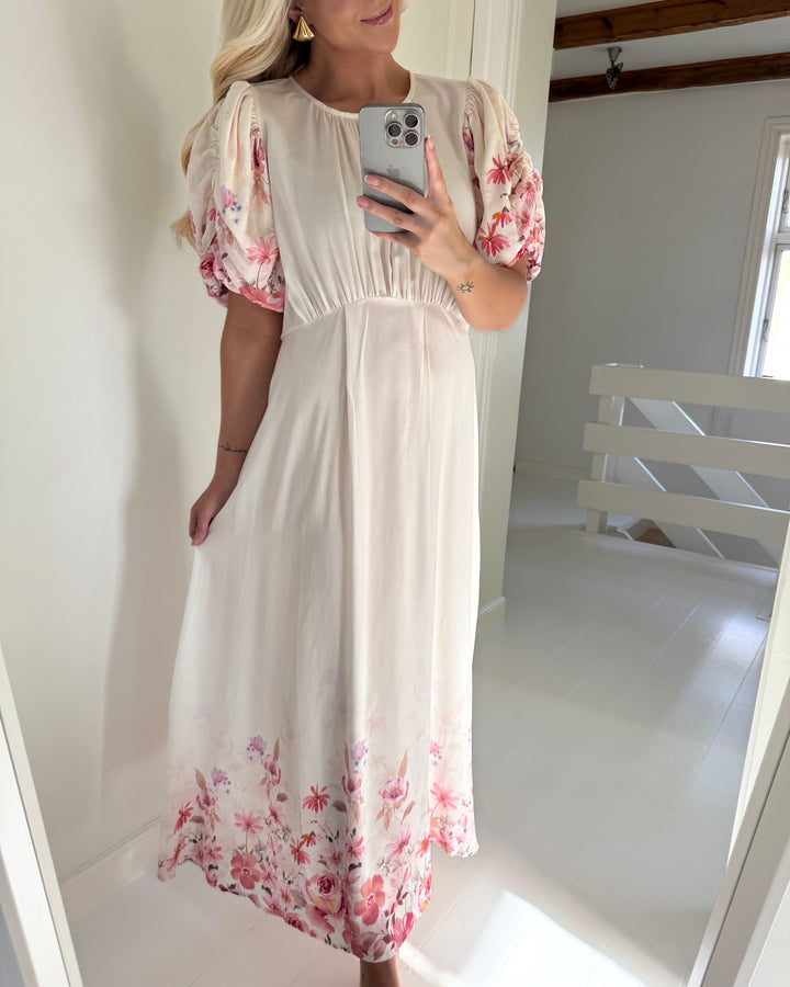 A-View kjole botanic cream