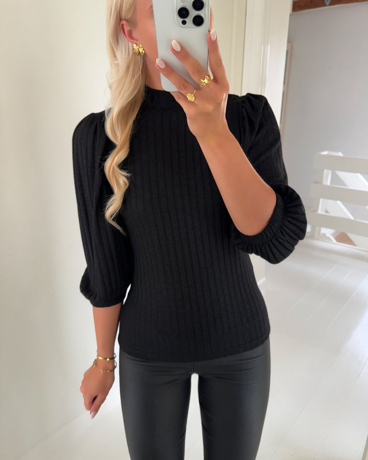 Sister’s Point top vini-ss black