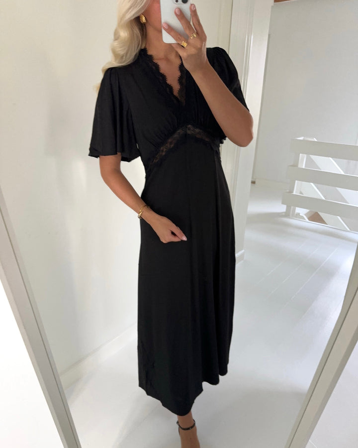 Love&Divine kjole love1368 black