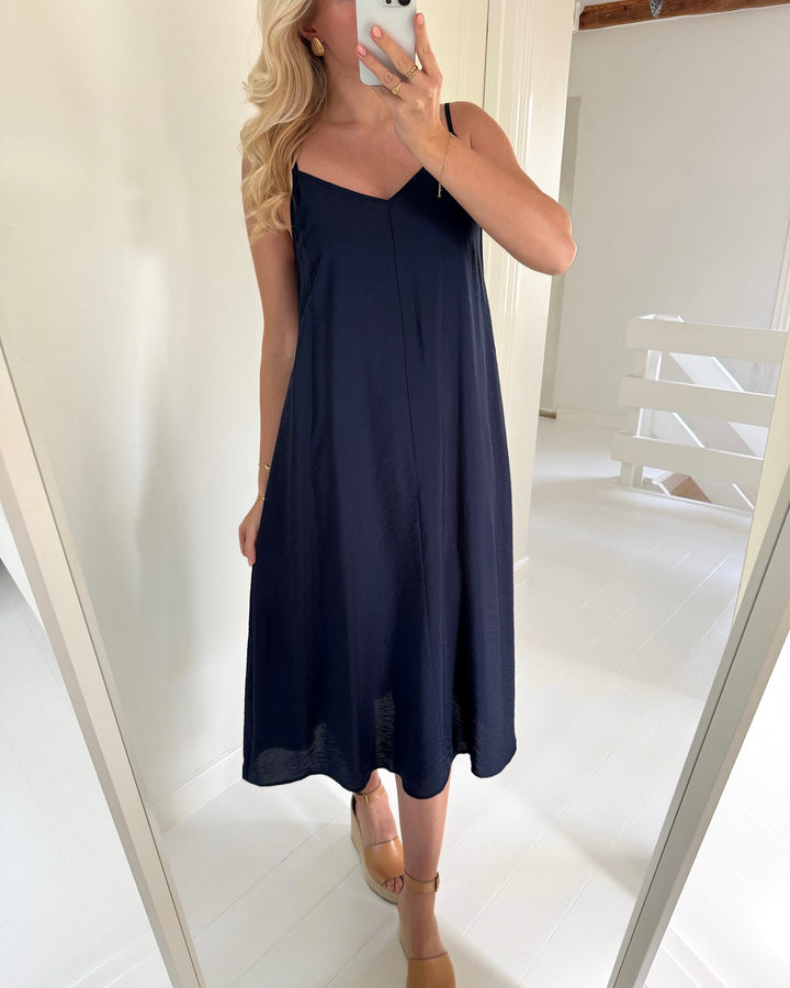 Vero Moda kjole josie calf singlet navy blazer