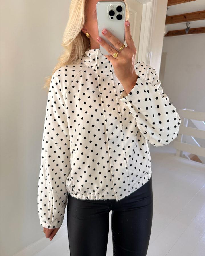 Vero Moda jakke kayla high neck star white black dots