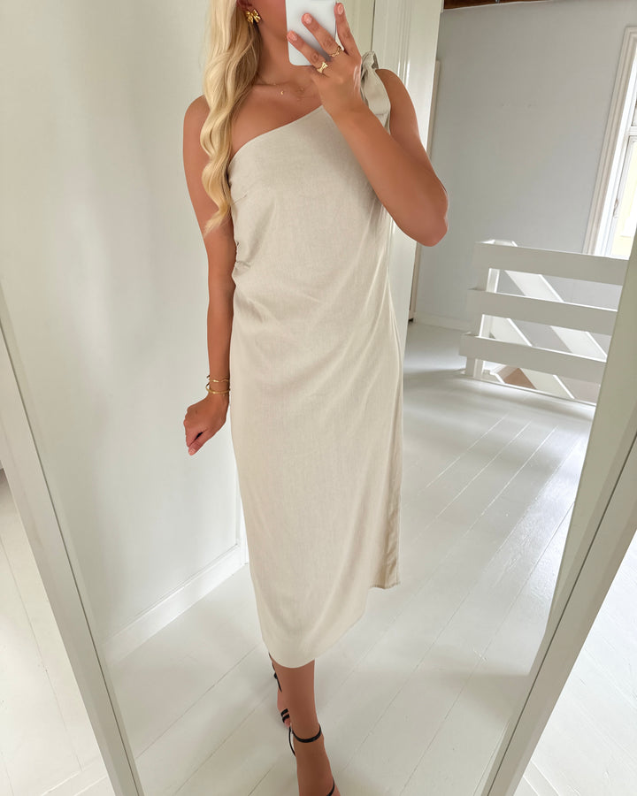 Vero Moda kjole jesmilo oneshoulder calf wvn exp oatmeal
