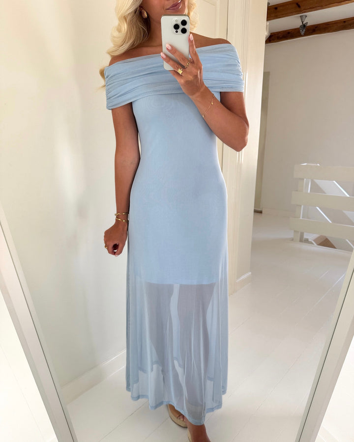 A-View kjole kit off shoulder light blue