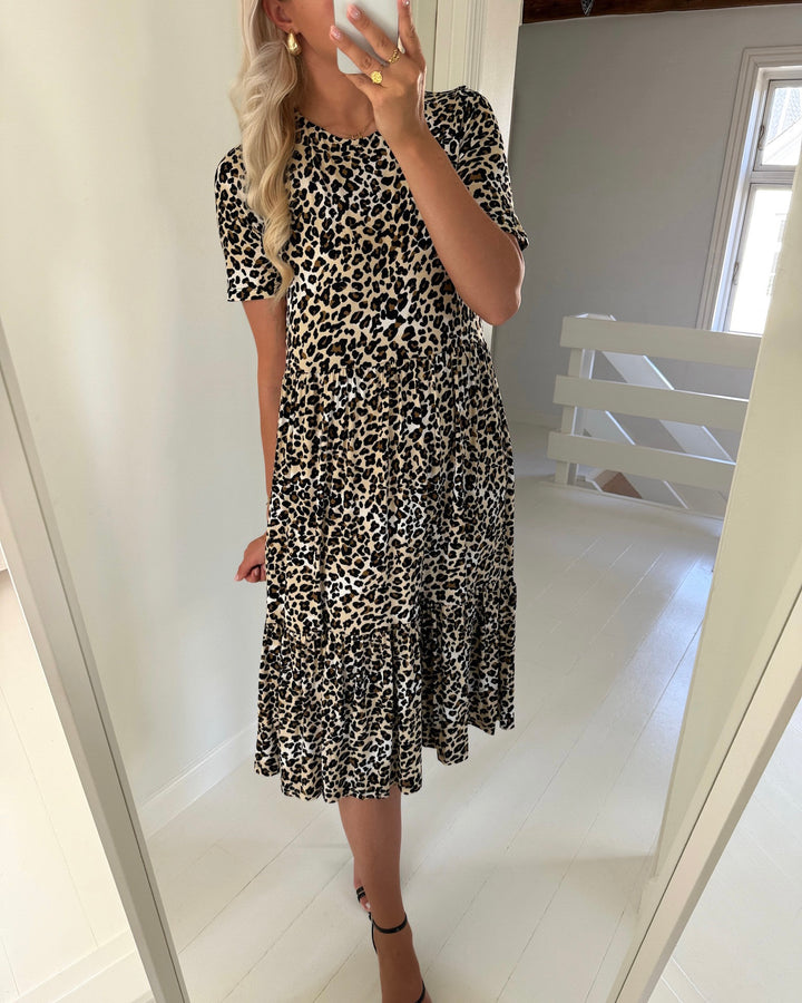 Vero Moda kjole mitsi 2/4 o-neck calf jrs birch/leo print - FORUDBESTILLING LEV. UGE 35