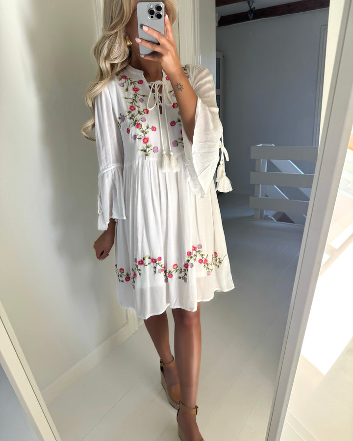 Y.A.S kjole chella 3/4 tunic star white/pink emb