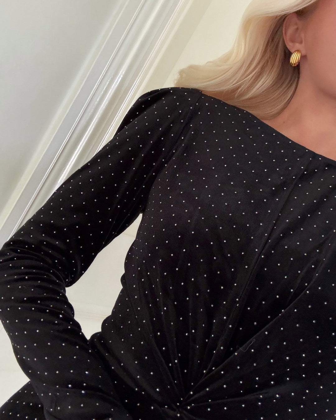 Y.A.S kjole hella ls velour midi black rhinestones