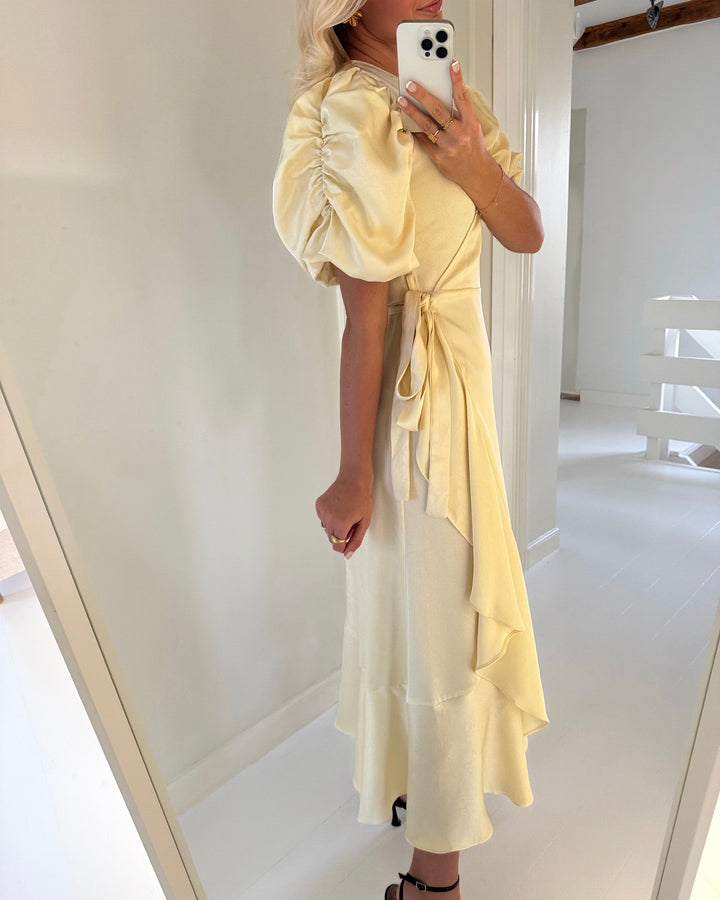 A-View kjole sinda pale yellow