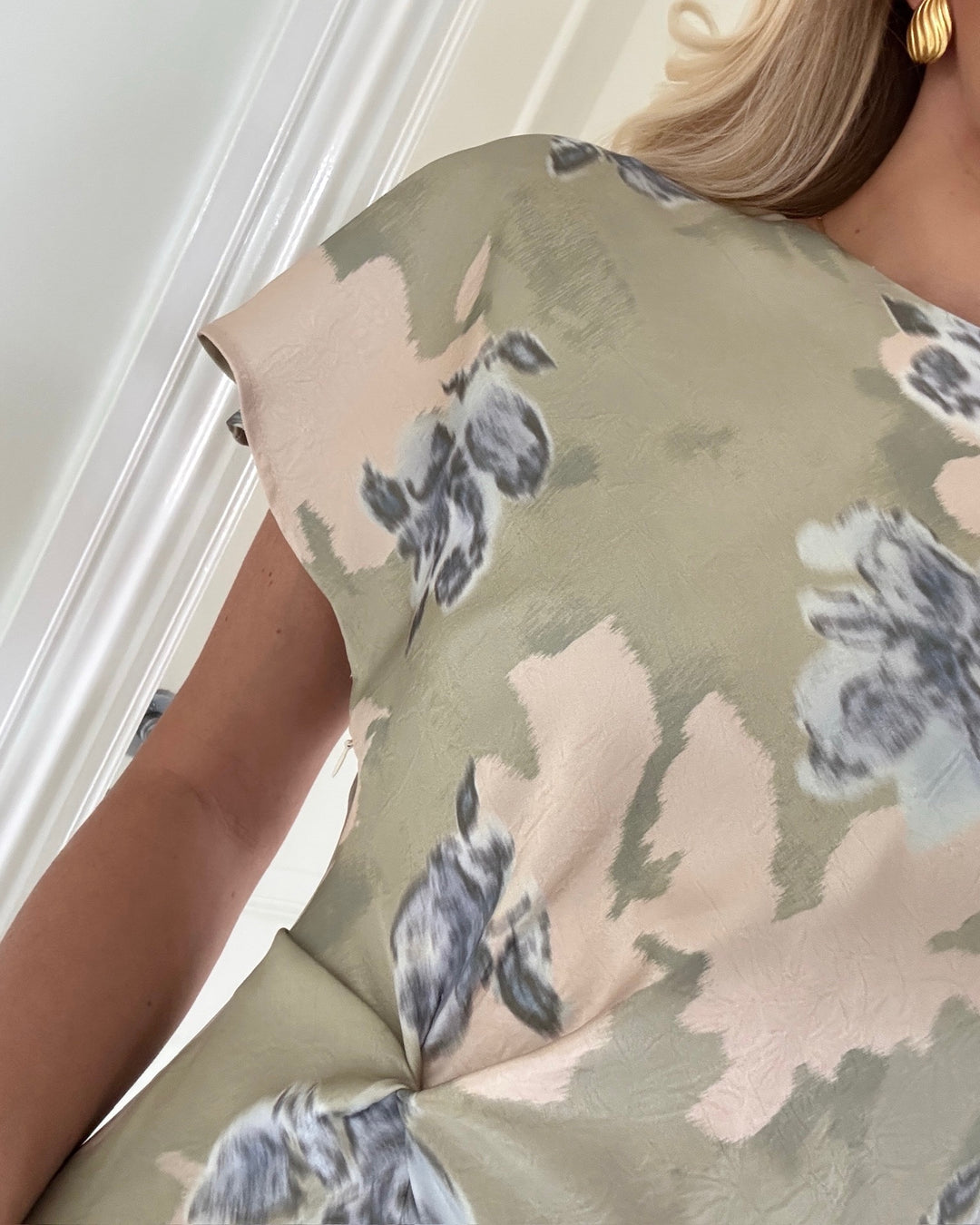 Sister's Point kjole gista-dr4 sage/flower