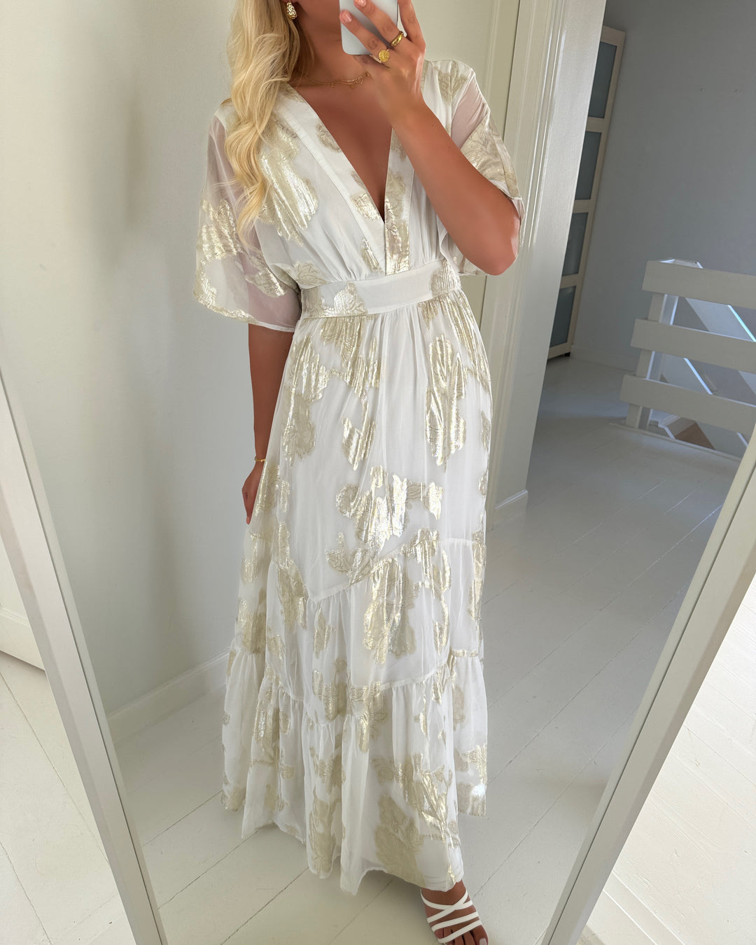 Vero Moda kjole chili ss frill maxi wvn exp cloud dancer/gold