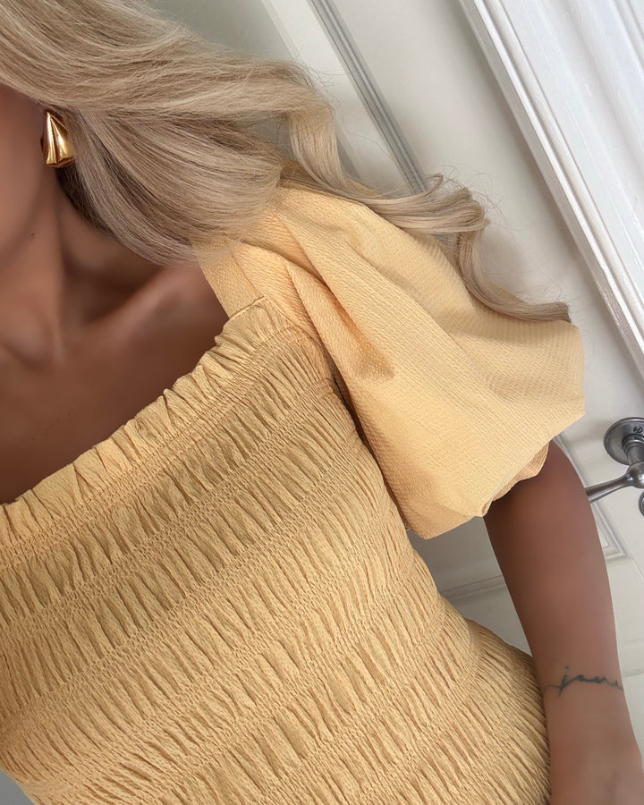 A-View kjole rikka plain yellow - FORUDBESTILLING LEV. UGE 20