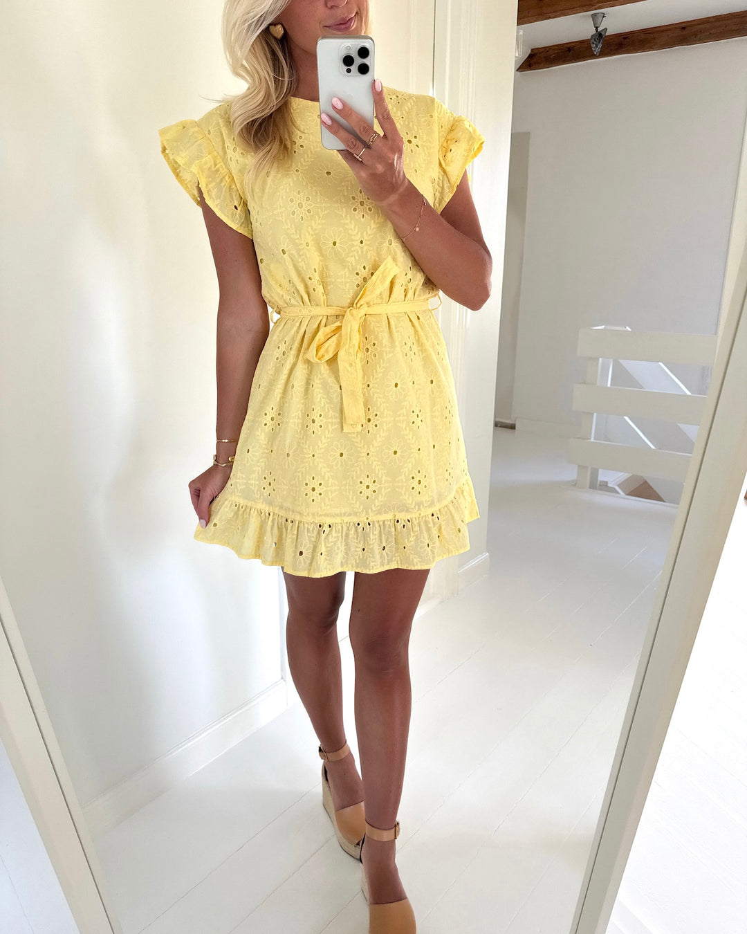 Vero Moda kjole eliza short pale banana