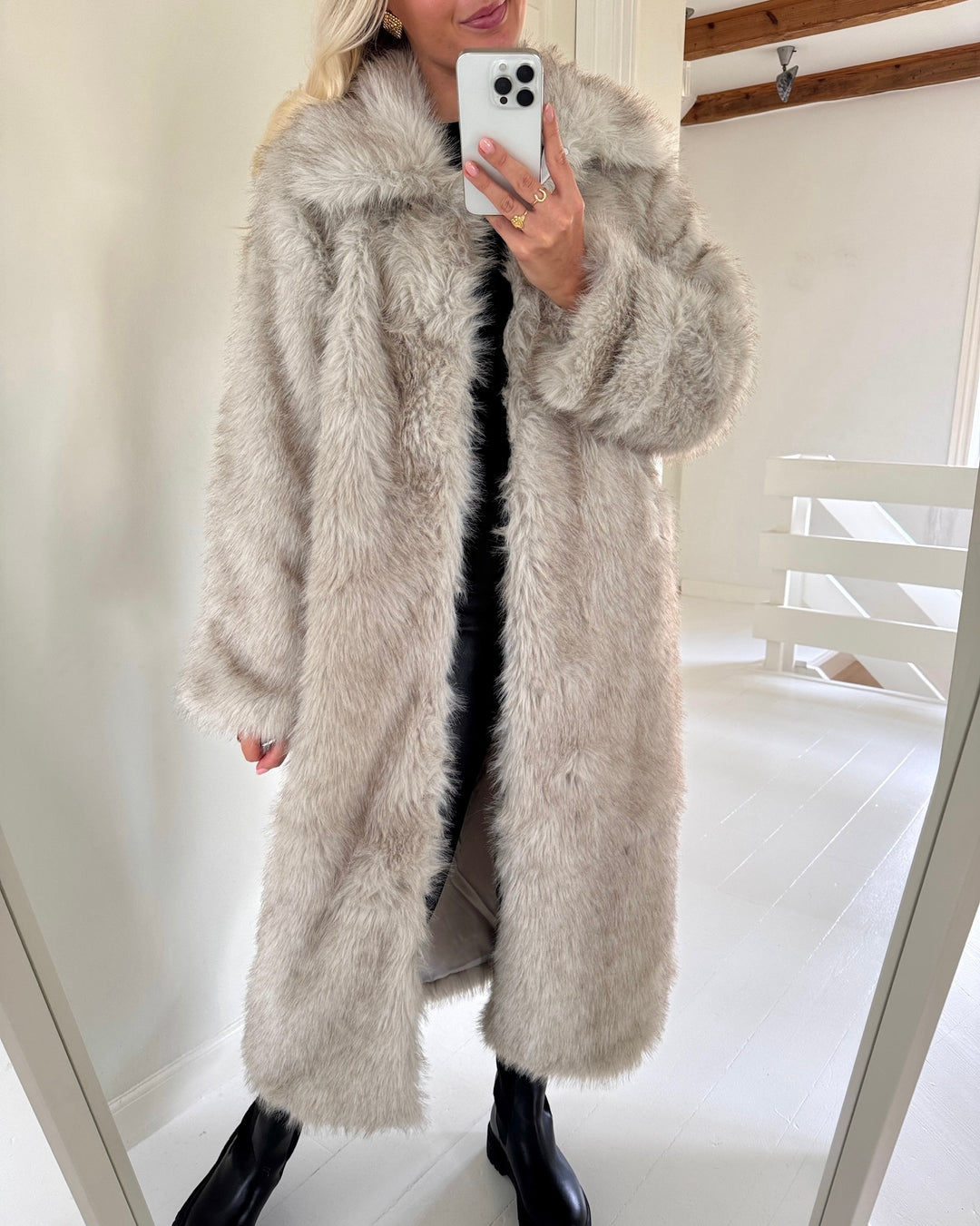 Y.A.S frakke paula ls long faux fur birch