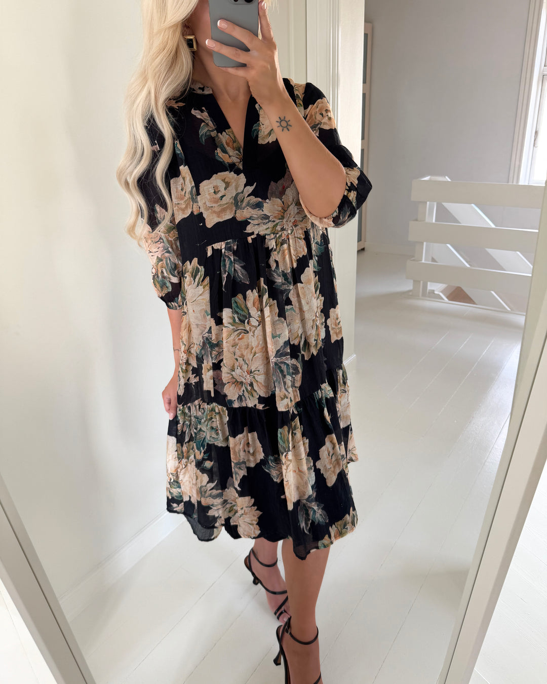 Love&Divine kjole love958-9 black/flower