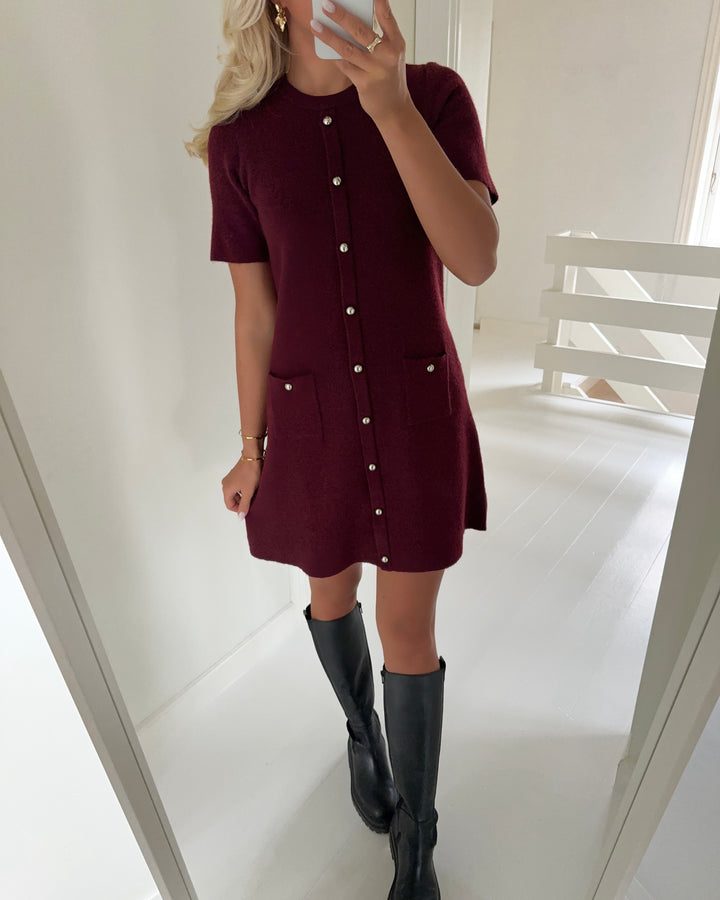 Vero Moda kjole johanna ss o-neck tawny port - FORUDBESTILLING LEV. UGE 49