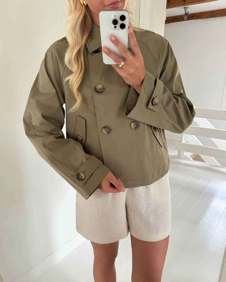 Only trenchcoat april life short aloe