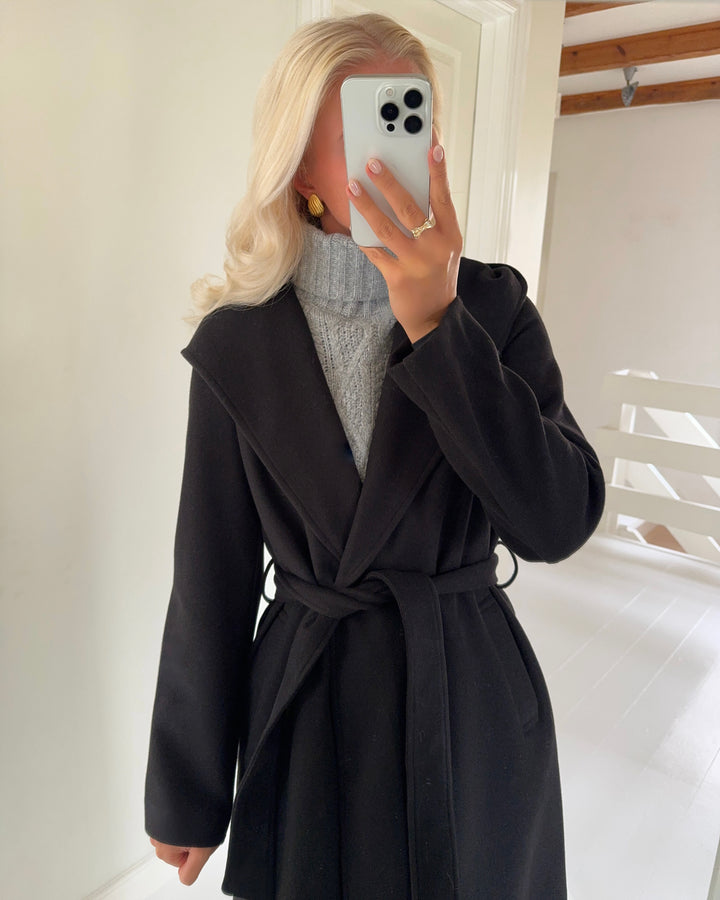 Vero Moda halsklæde sandy cable bibneck light grey melange