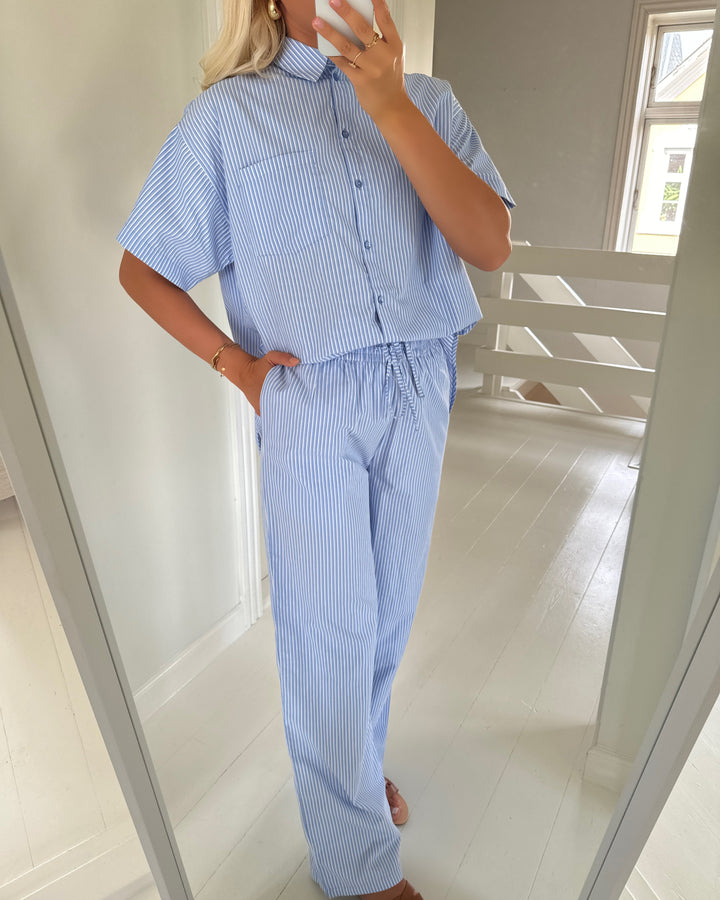 Pieces bukser femme hw straight wvn d2d blue/cloud dancer