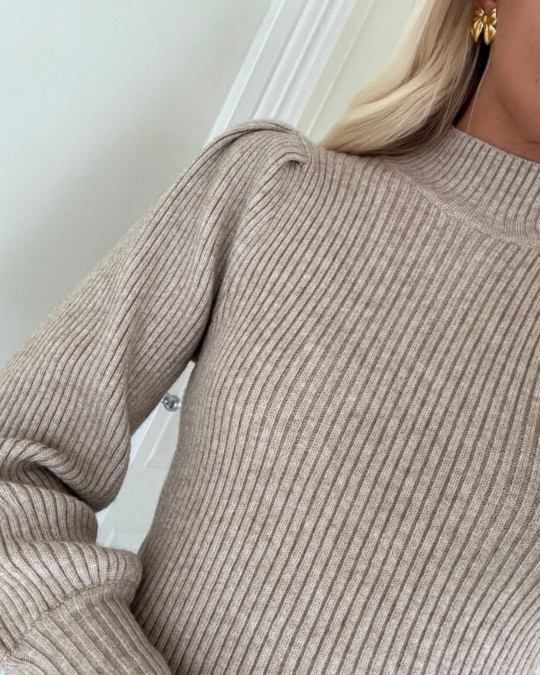 Only striktrøje katia ls highneck knit mocha merinque/w. melange