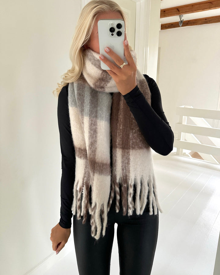 Vero Moda halstørklæde ivy league birch brown lentil/lgm/silver mink