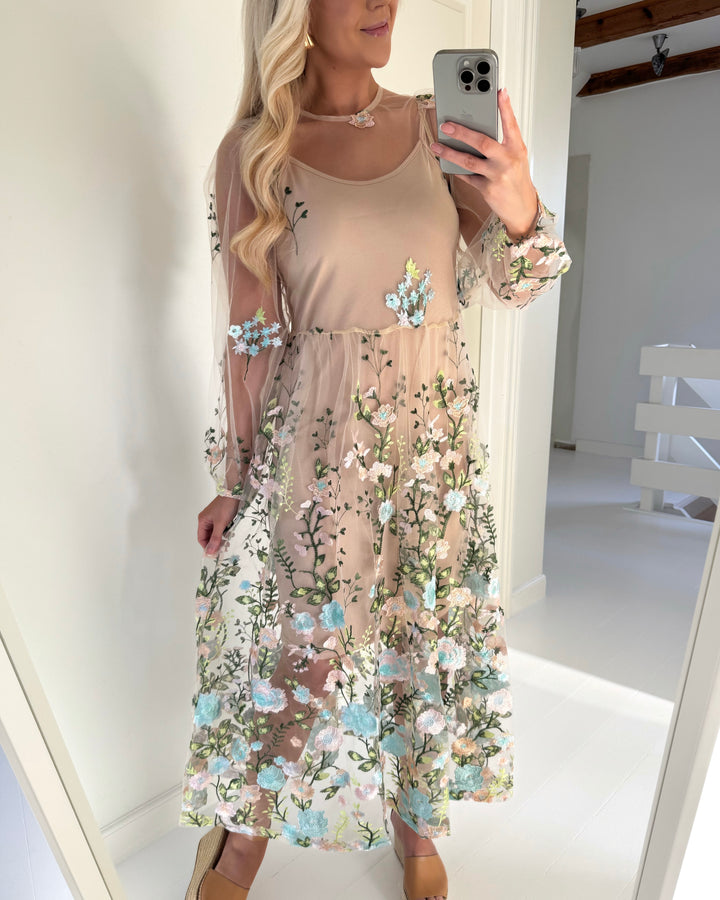 A-View kjole fuschia rose/blue