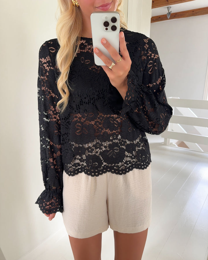 JDY top lacey l/s lace jrs black