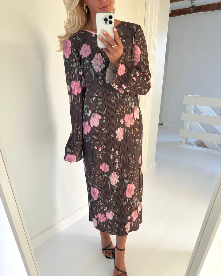 Pieces kjole amber ls midi delicioso/flowers