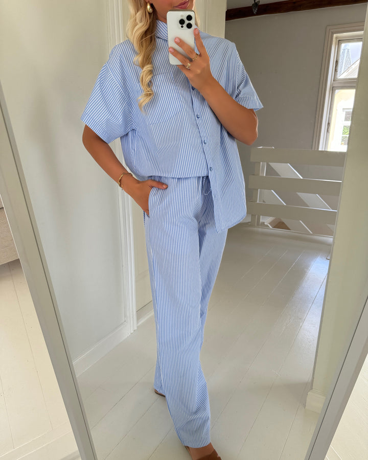 Pieces skjorte femme ss loose wvn d2d cornflower bluse/cloud dancer