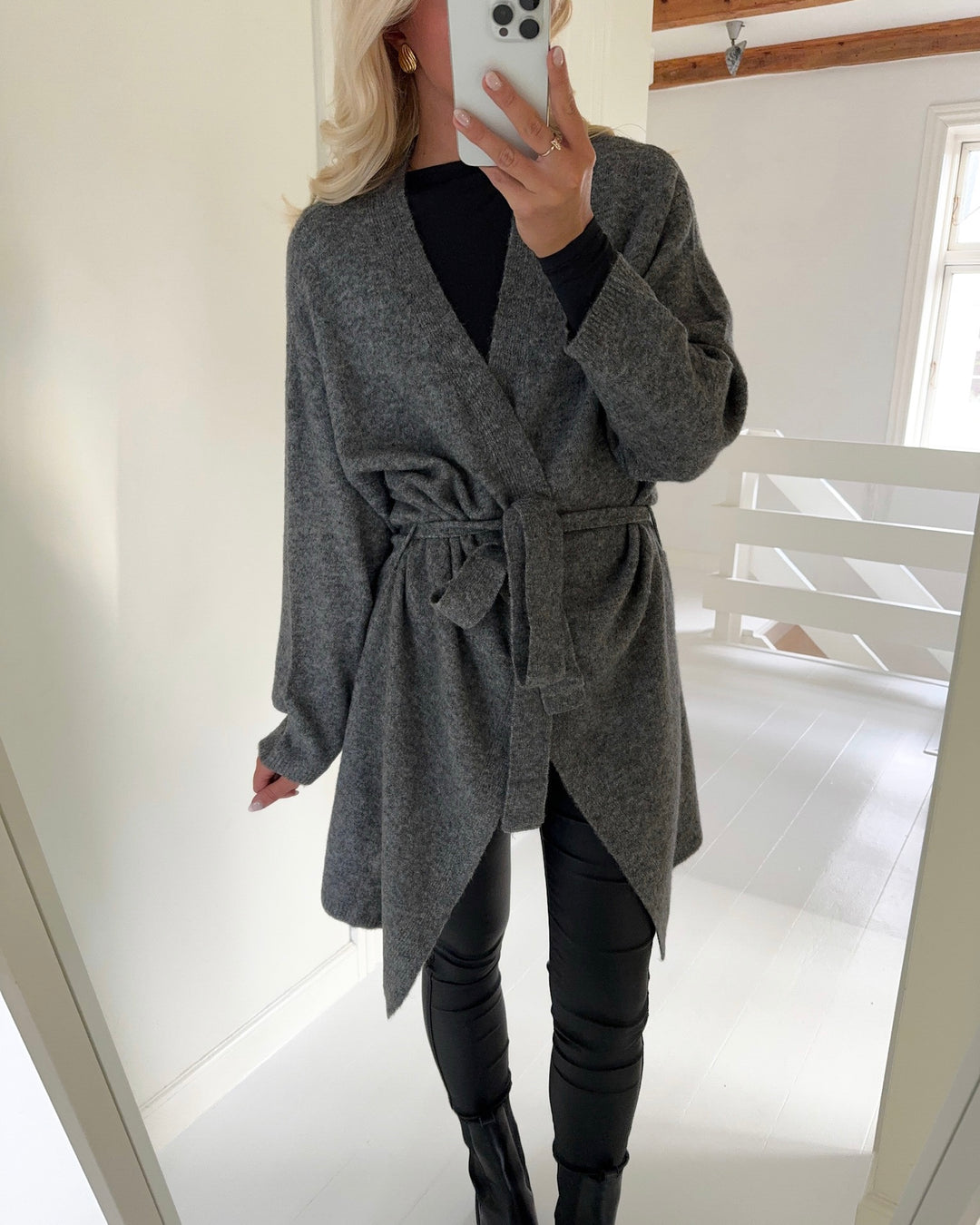 A-View cardigan pony knit grey