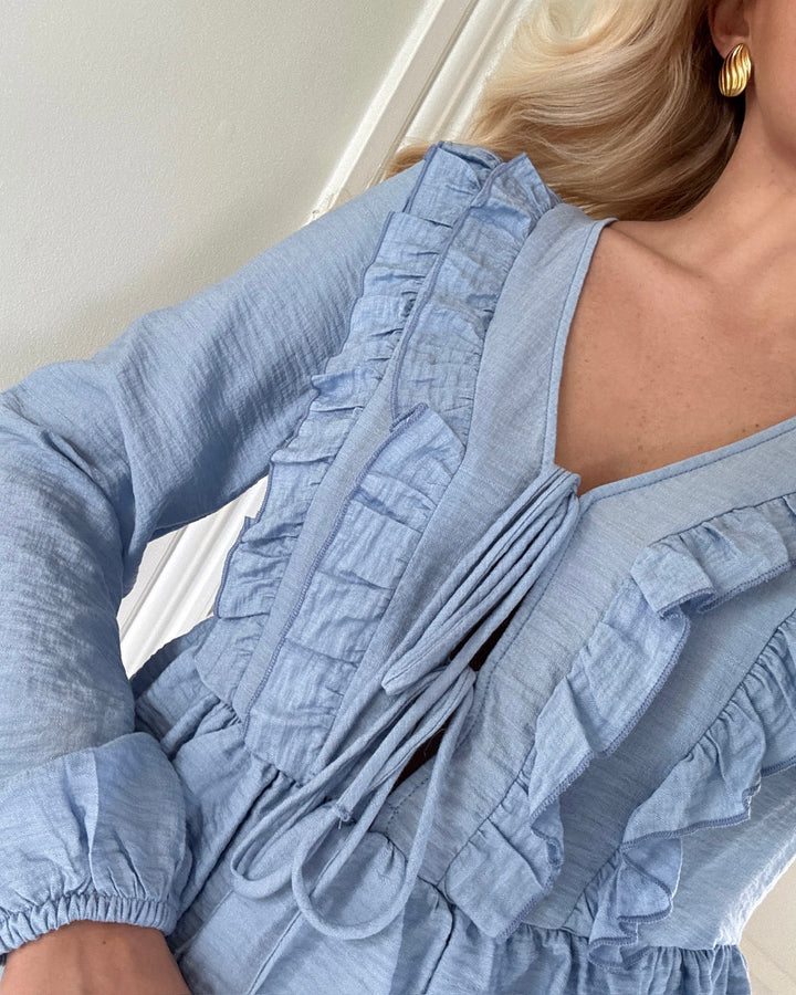 Vero Moda bluse zoey ls flounce brunnera blue