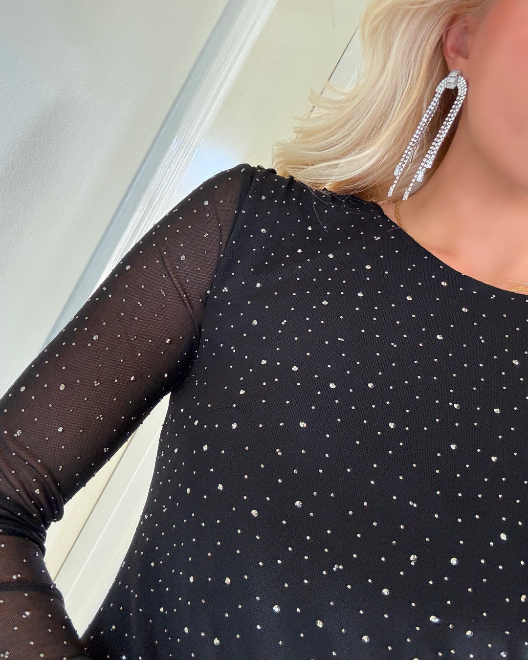 Moves kjole almia black - FORUDBESTILLING LEV. UGE 49